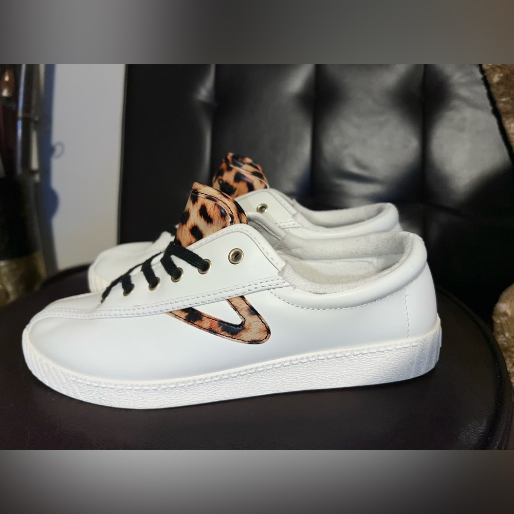 Tretorn Women Nylite 25 Plus White & Leopard Leather Sneakers Size 7.5 M